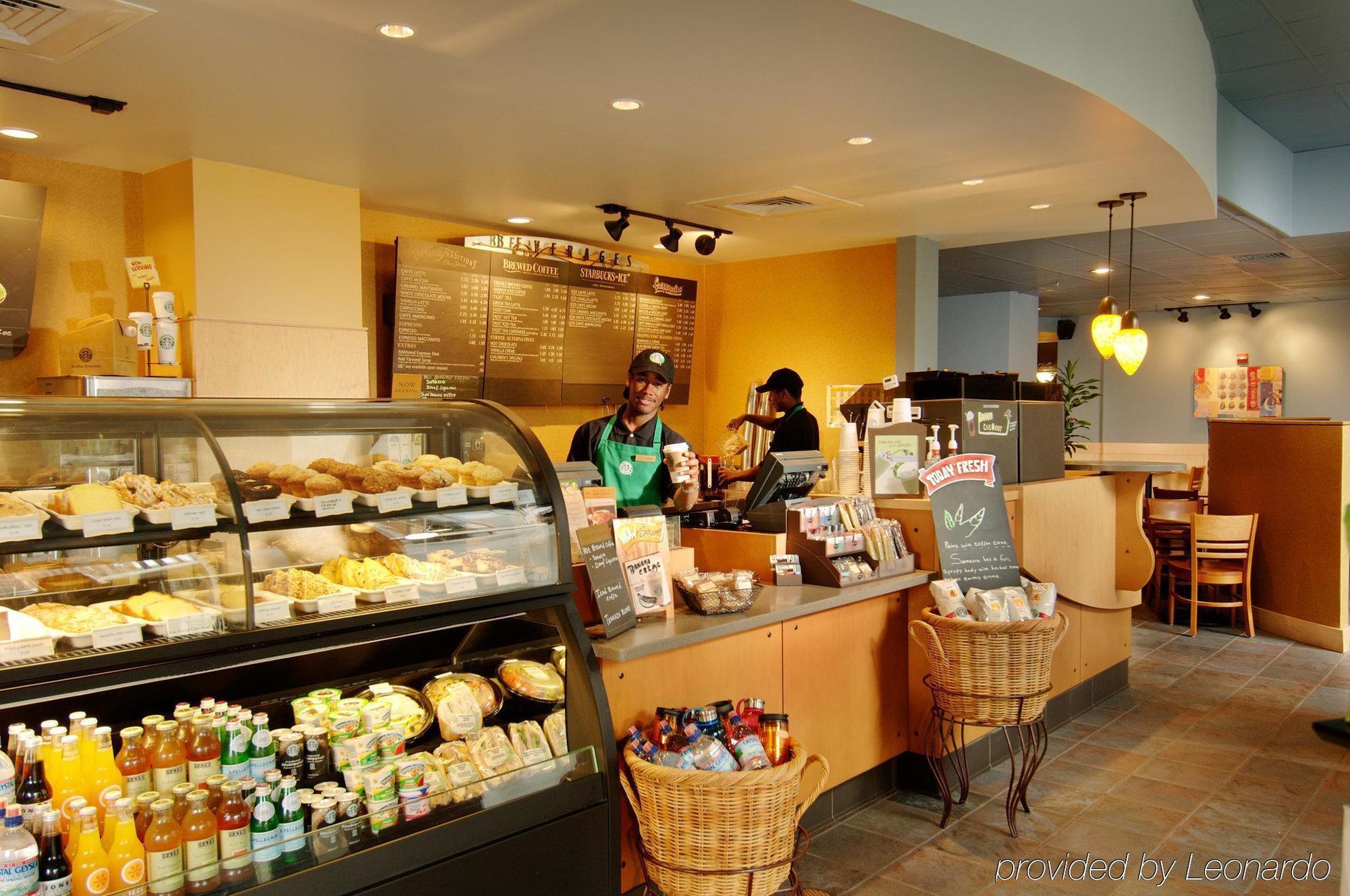 Crowne Plaza Crystal City-Washington, D.C. By Ihg Arlington Restaurant photo